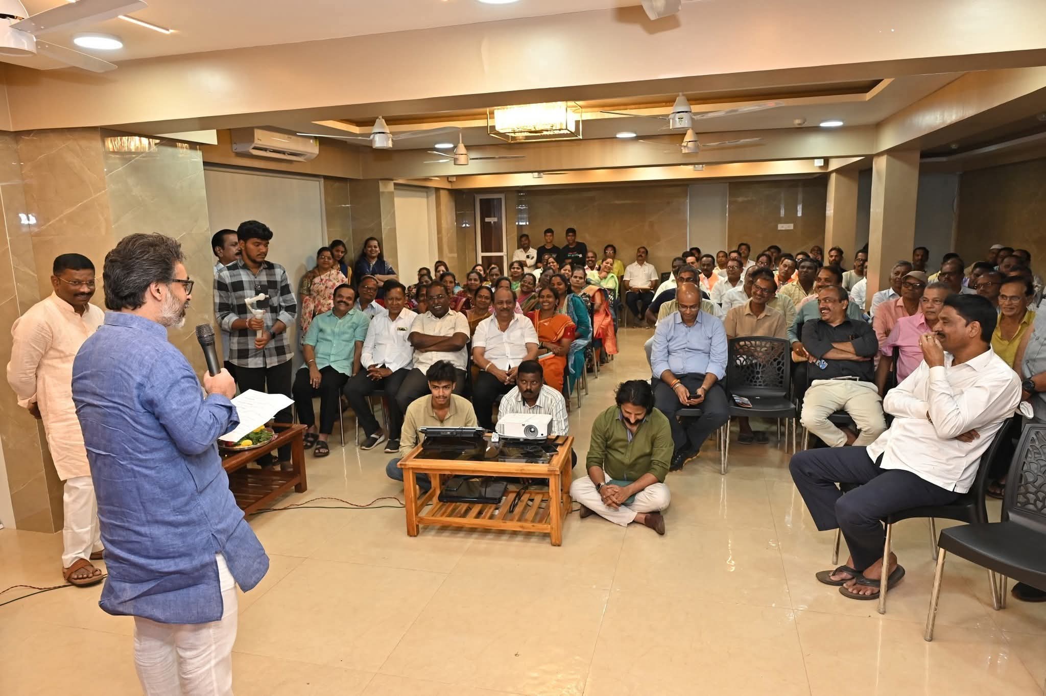आमदार निलेश राणे यांचा मालवणात बुद्धिजीवी नागरिकांसोबत संवाद