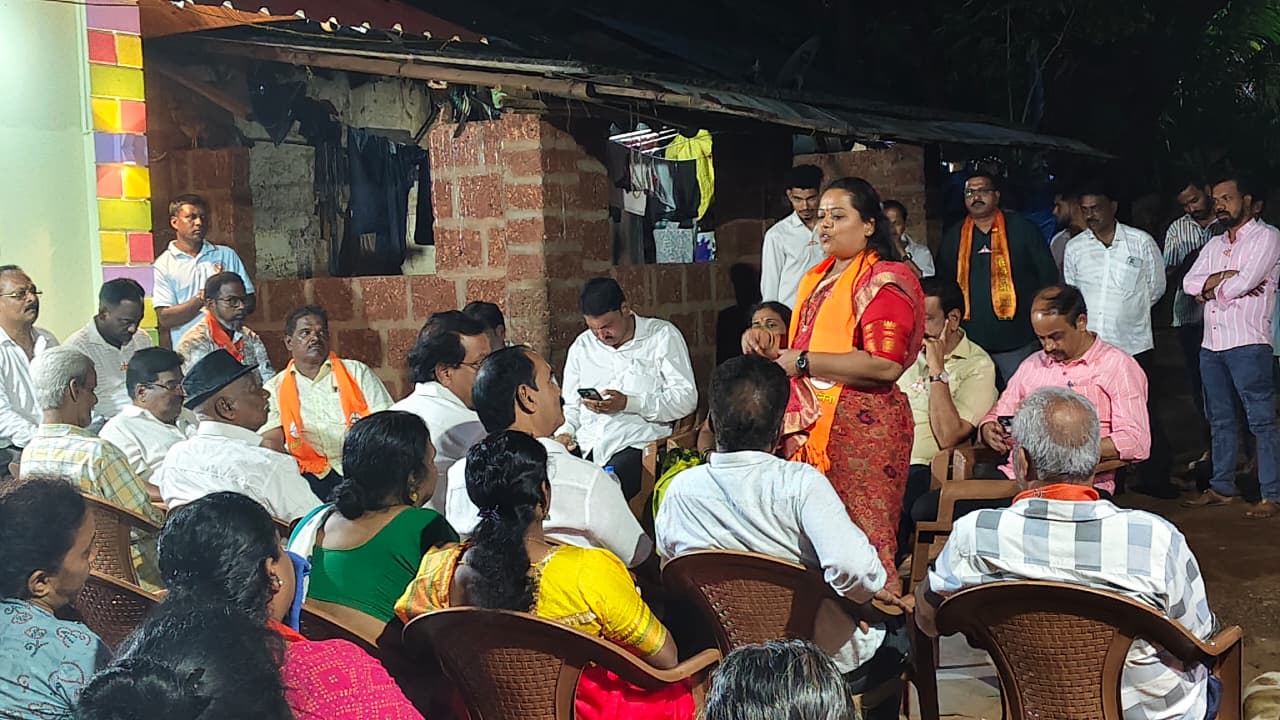 “विकासाला निधीची कमतरता येऊ देणार नाही!” - जिल्हाप्रमुख दत्ता सामंत यांची ग्वाही, शिवसेना उमेदवार सौ. पूनम नागेश चव्हाण यांच्या प्रभाग ४ मधील प्रचार कार्यालयाचे उद्‌घाटन