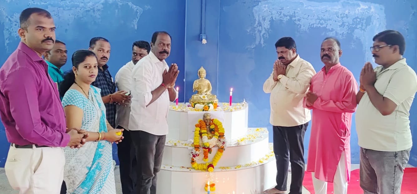 वेंगुर्ला भाजपकडून महापरिनिर्वाण दिनानिमित्त डॉ. बाबासाहेब आंबेडकर यांना अभिवादन