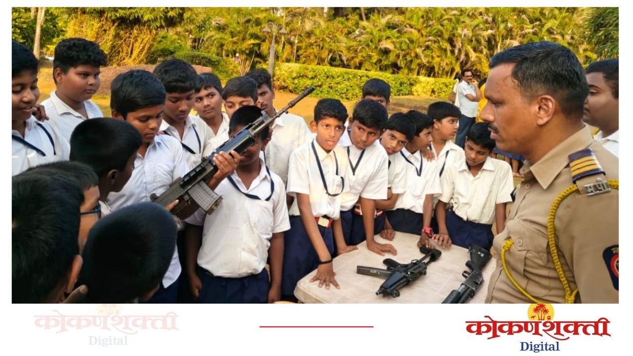 ओझर विद्यामंदिरच्या विद्यार्थ्यांनी अनुभवला पोलीस स्टेशनचा कारभार