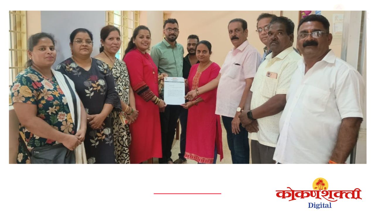 रांगोळी महाराज मठाजवळील बीएसएनएल पोल वाहतुकीस अडथळा; तातडीने हटवण्याची शिवसेनेची मागणी