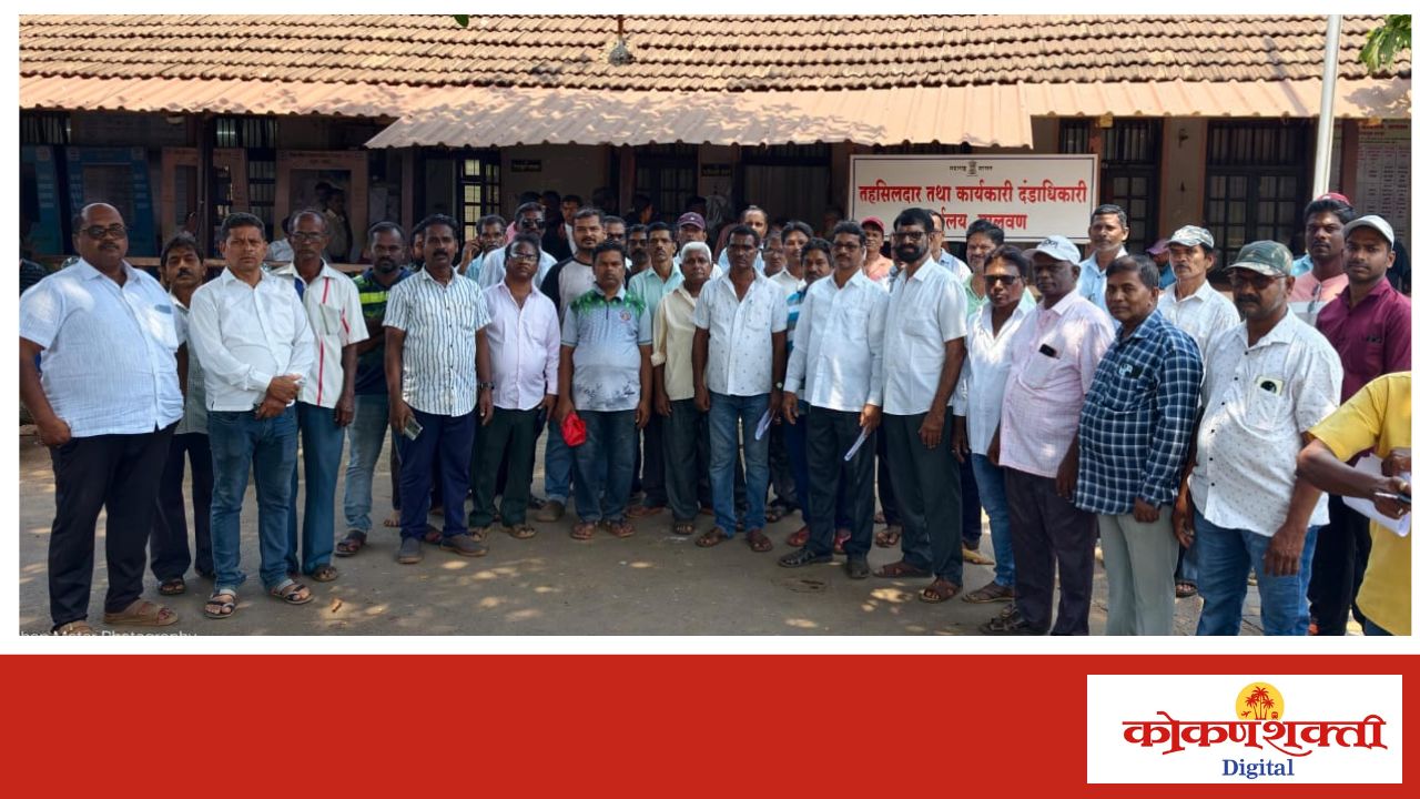 कालावल खाडीतील वाळू उपशामुळे तळाशील गावाला धोका,वाळू उपसा बंद न झाल्यास खाडीपात्रात आंदोलनाचा ग्रामस्थांचा इशारा