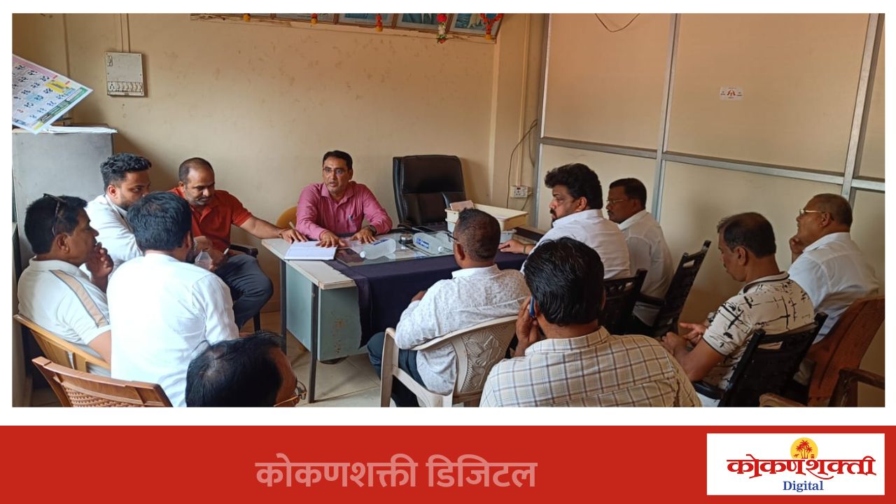 वीज समस्यांबाबत आचरा सरपंच आक्रमक ; वीज अधिकाऱ्यांना विचारला जाब