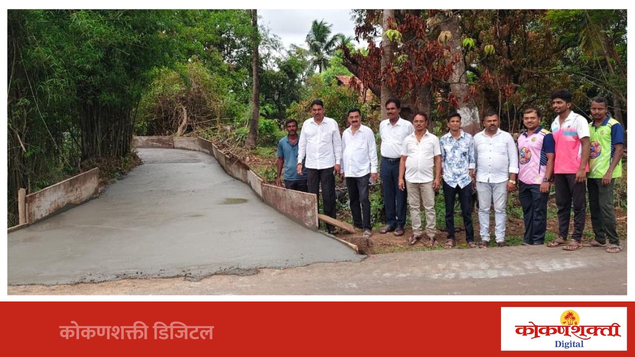 शिवसेना जिल्हाप्रमुख दत्ता सामंत यांनी चिंदर गावात स्वखर्चातून एकाचवेळी पुर्ण केली १४ विकासकामे