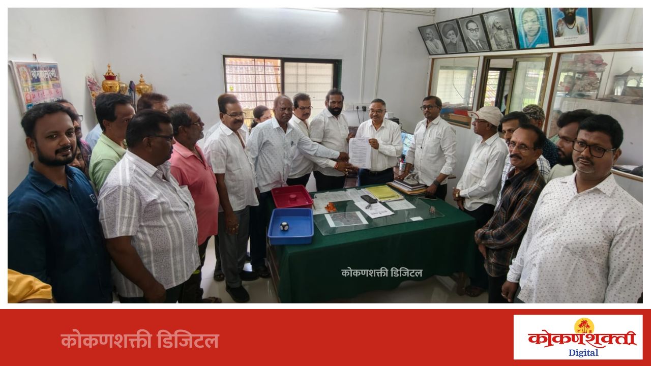 कुठल्याही परिस्थितीत वायरी-भूतनाथमध्ये स्मार्ट मीटर बसवू देणार नाही! ग्रामस्थांचा महावितरणला आक्रमक इशारा; वीज कार्यालयावर धडक देत अभियंत्यांना जाब