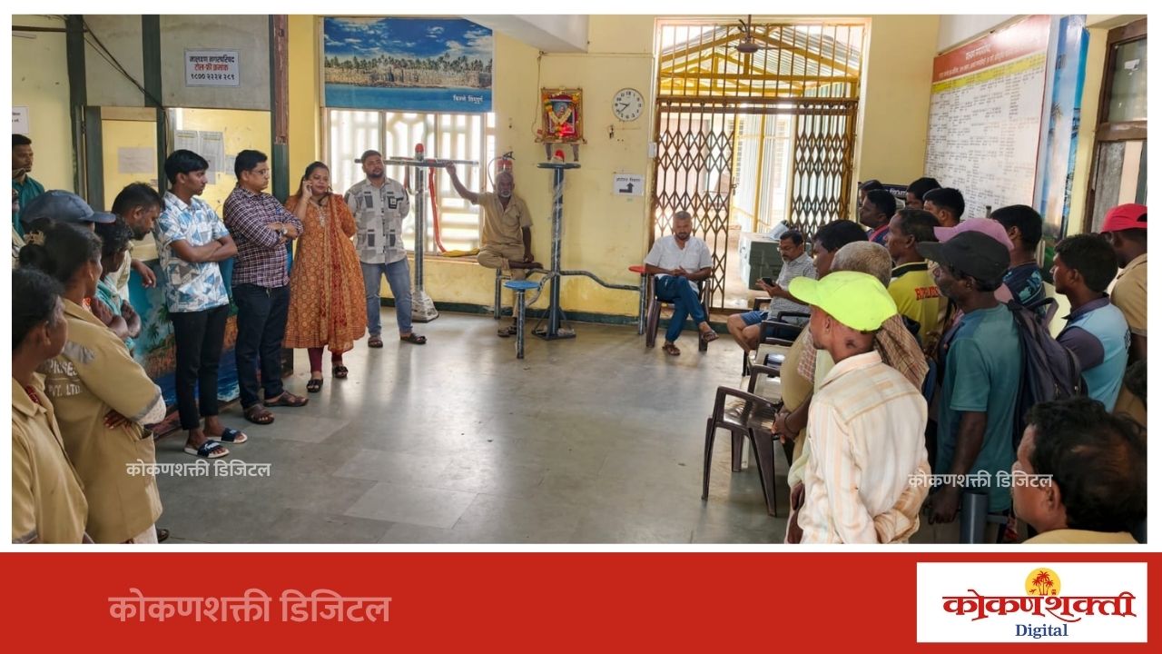 पगार वेळेत न मिळाल्याने कंत्राटी कामगारांचे कामबंद आंदोलन